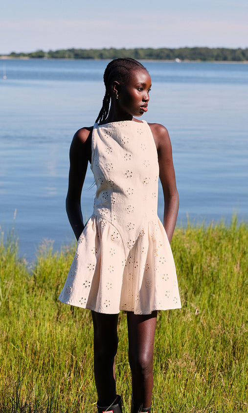saylor dress Kesara Striped / L The lightweight crepe fabric provides an elegant drape Saylor Imelda Dress - Striped